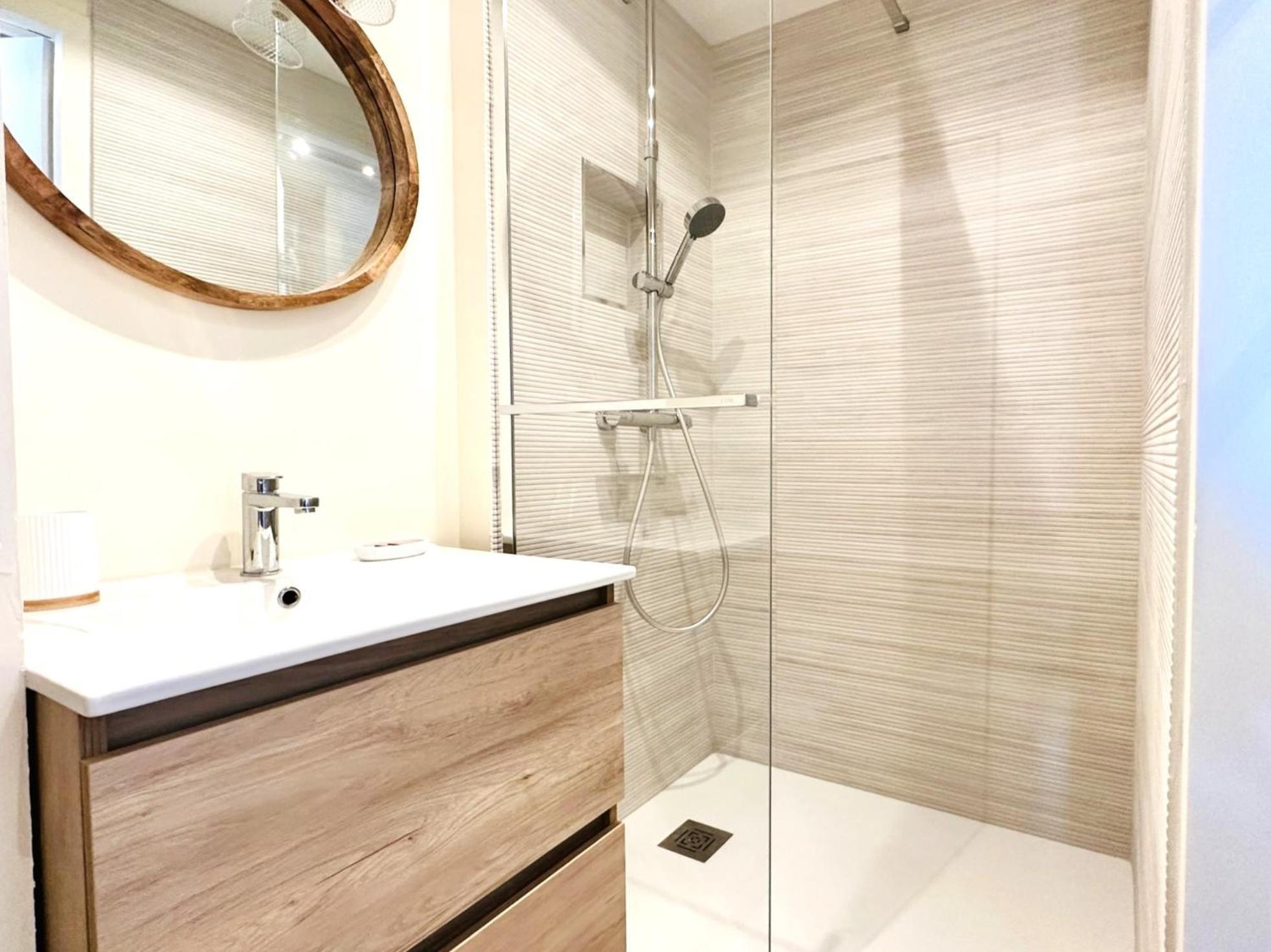 Appartement Renove Avec Gout Et Idealement Situe A Deux Pas Du Remblai Les Sables-dʼOlonne 외부 사진